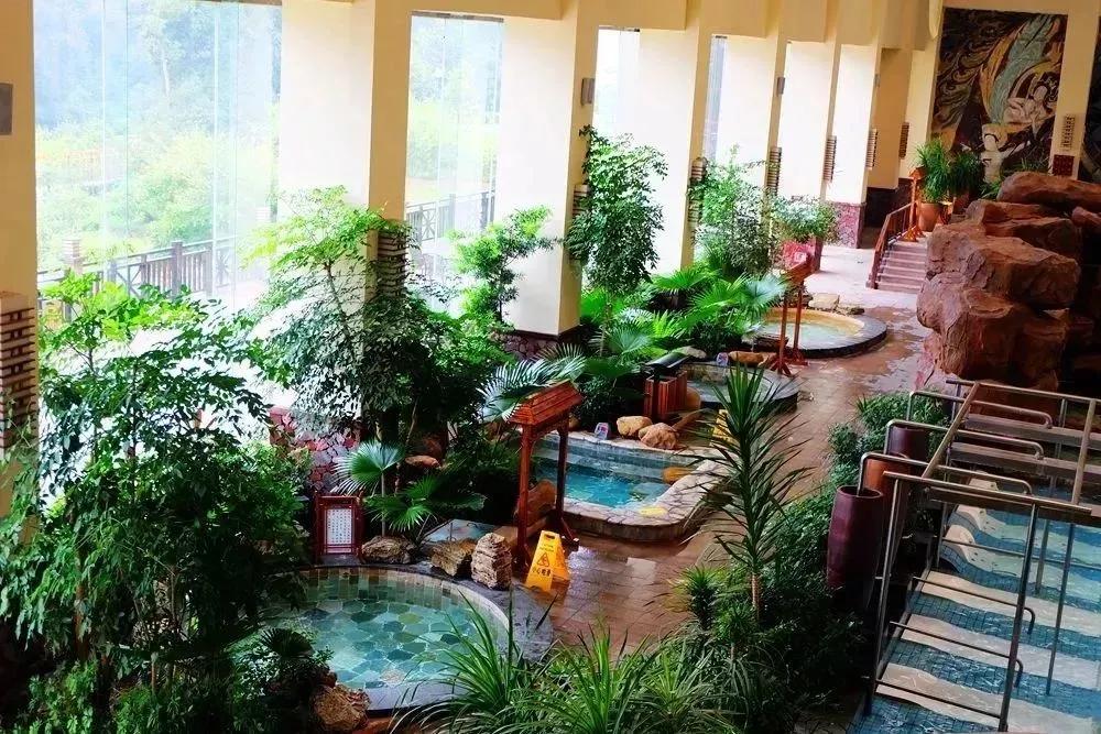 韶关经律论温泉度假村详细地址,韶关经律论温泉周边住宿