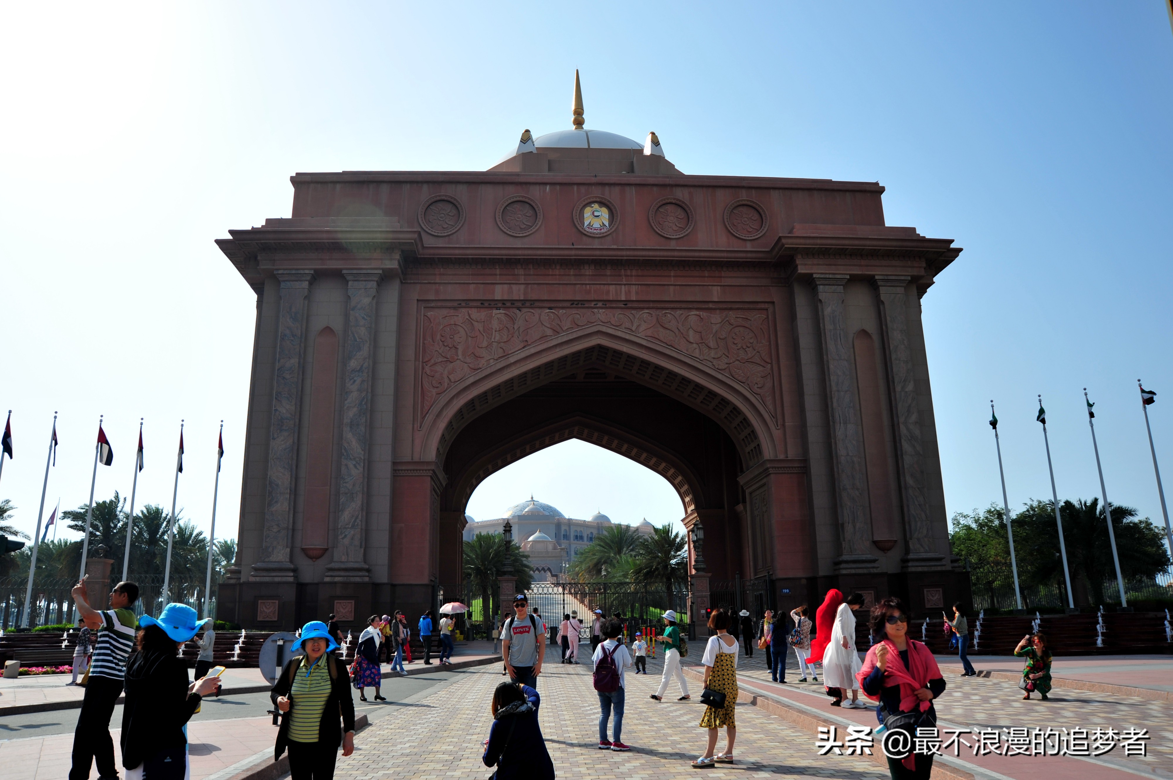 阿联酋谢赫扎耶德清真寺旅游,迪拜谢赫扎耶德路旅游