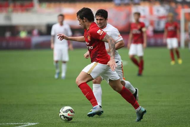 挖恒大买不来的人！深足去年烧10亿如今更疯狂？中国足球不缺土豪