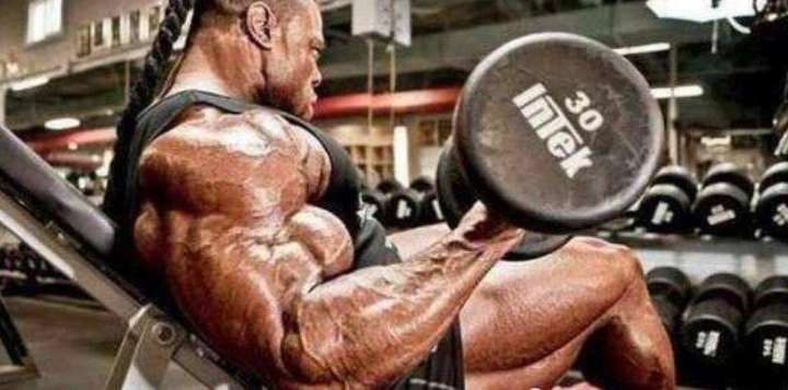 健身后肌肉拉伤怎样快速恢复,健身会肌肉拉伤吃乳清蛋白会好吗