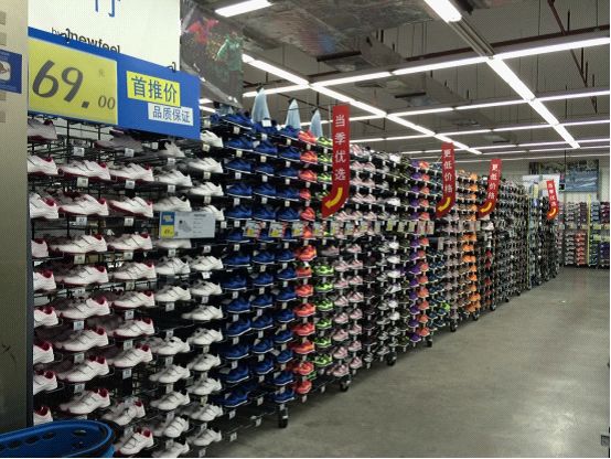 比nike高档的外国运动品牌,nike法国广告