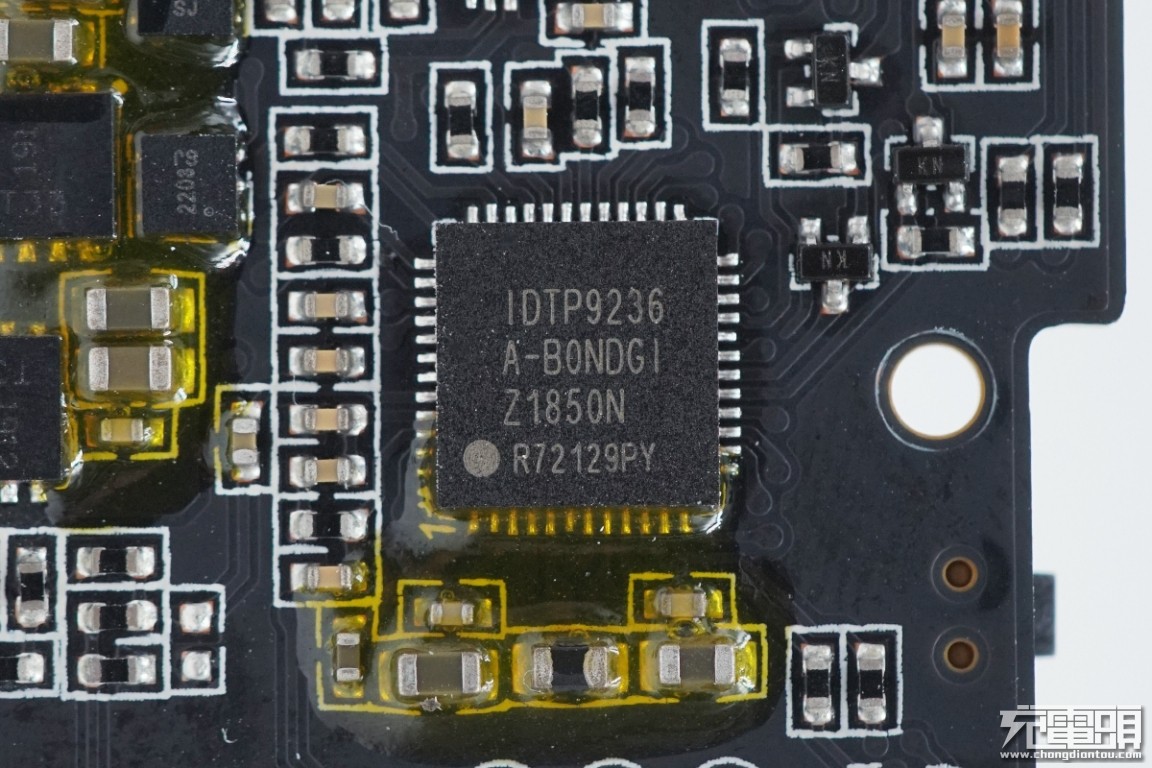 支持三星25w的移动电源,三星20000mah移动电源拆解