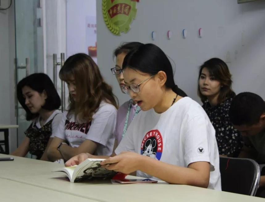 女生适合的高薪专业就业排名,女生就业前景好的薪资高的专业