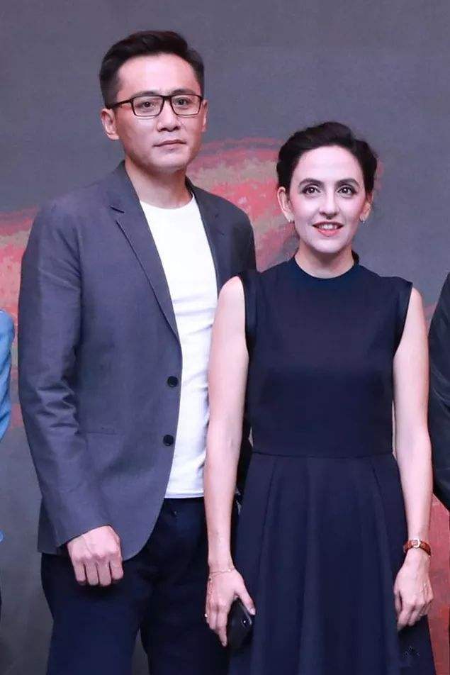 刘烨混血儿女变化大，儿子帅气女儿腼腆，法国妻子傲娇美丽似贵族