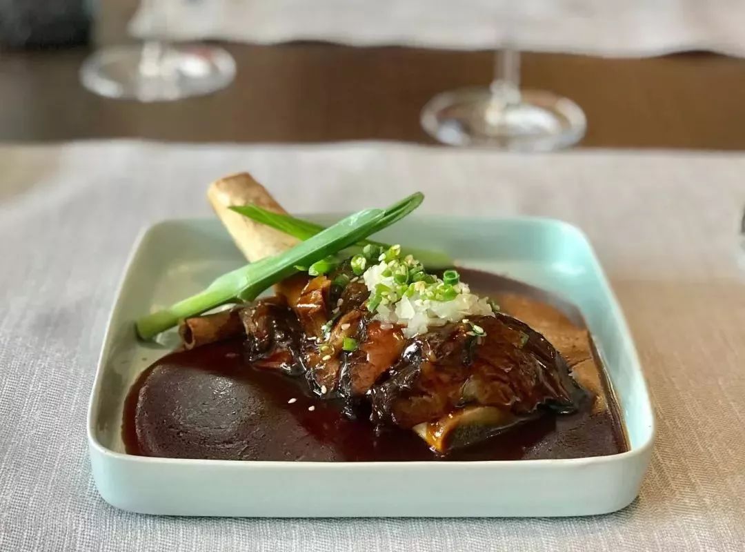 可以看到紫禁城日升月落的酒店,你来不来?