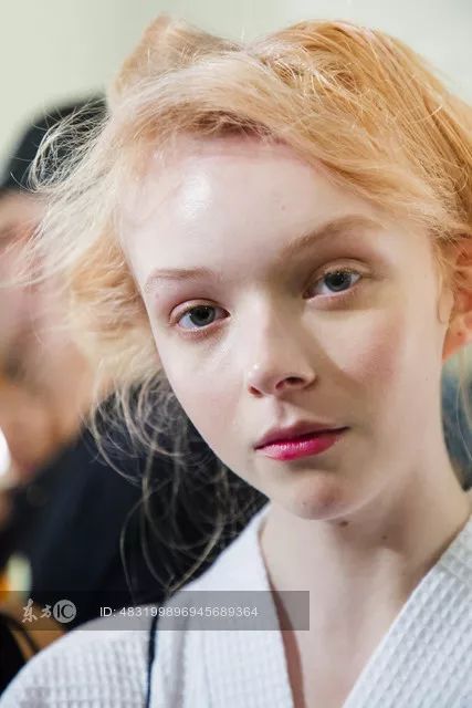 EIGSHOW丨鞠婧祎、李艺彤的仙女春夏妆容能让你美出新高度！