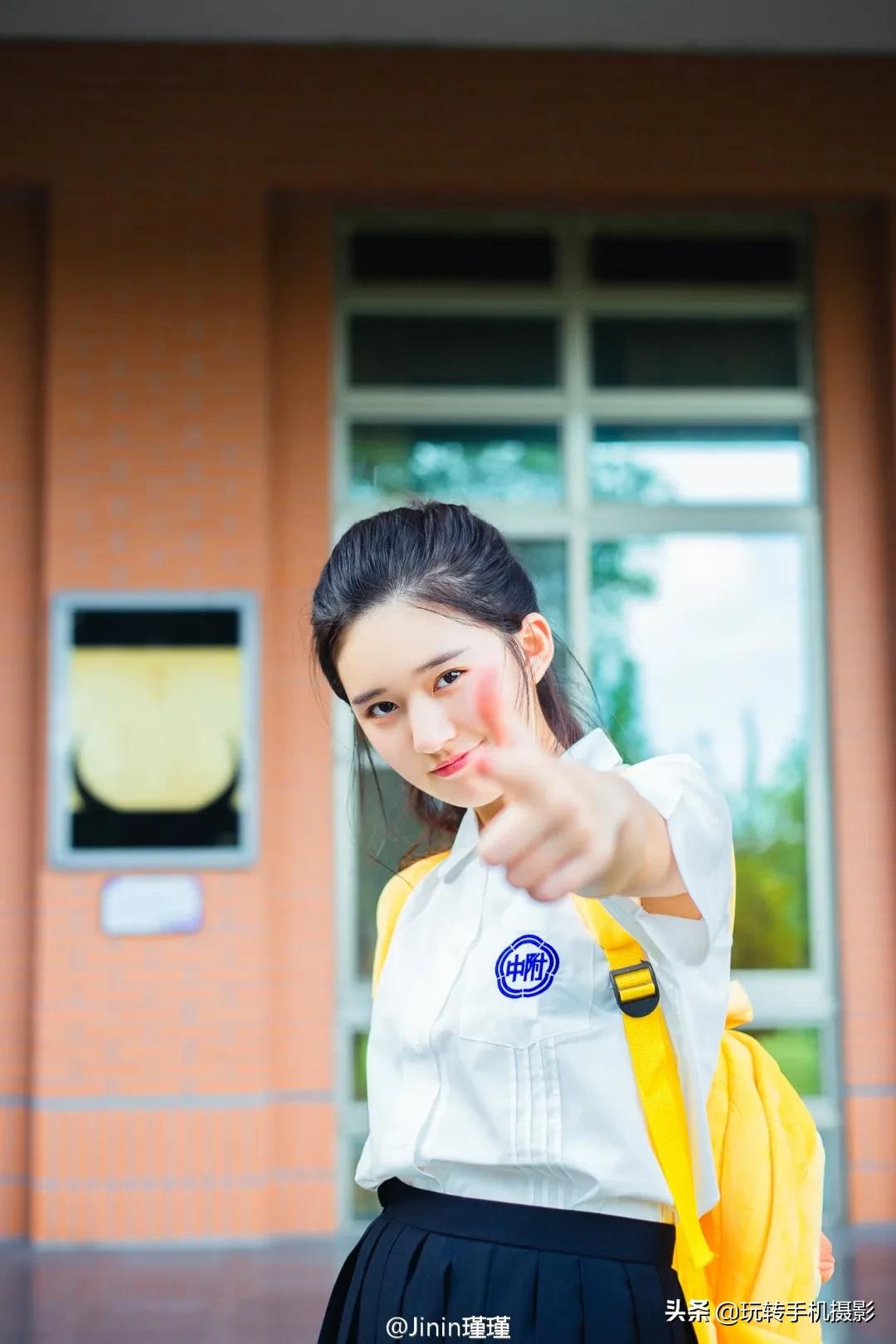 跟着赵露思学发抖音,和赵露思学拍照姿势