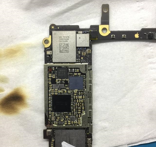 iphone6s进水换主板价格,iphone6s进水黑屏维修多少钱