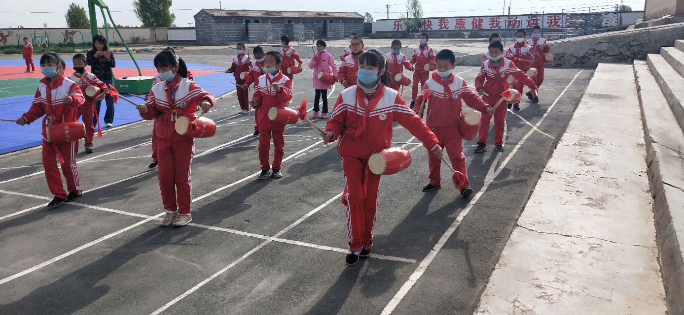 逐梦社团,塑时代娇儿——丰富多彩的新天寄宿制小学第二课堂活动