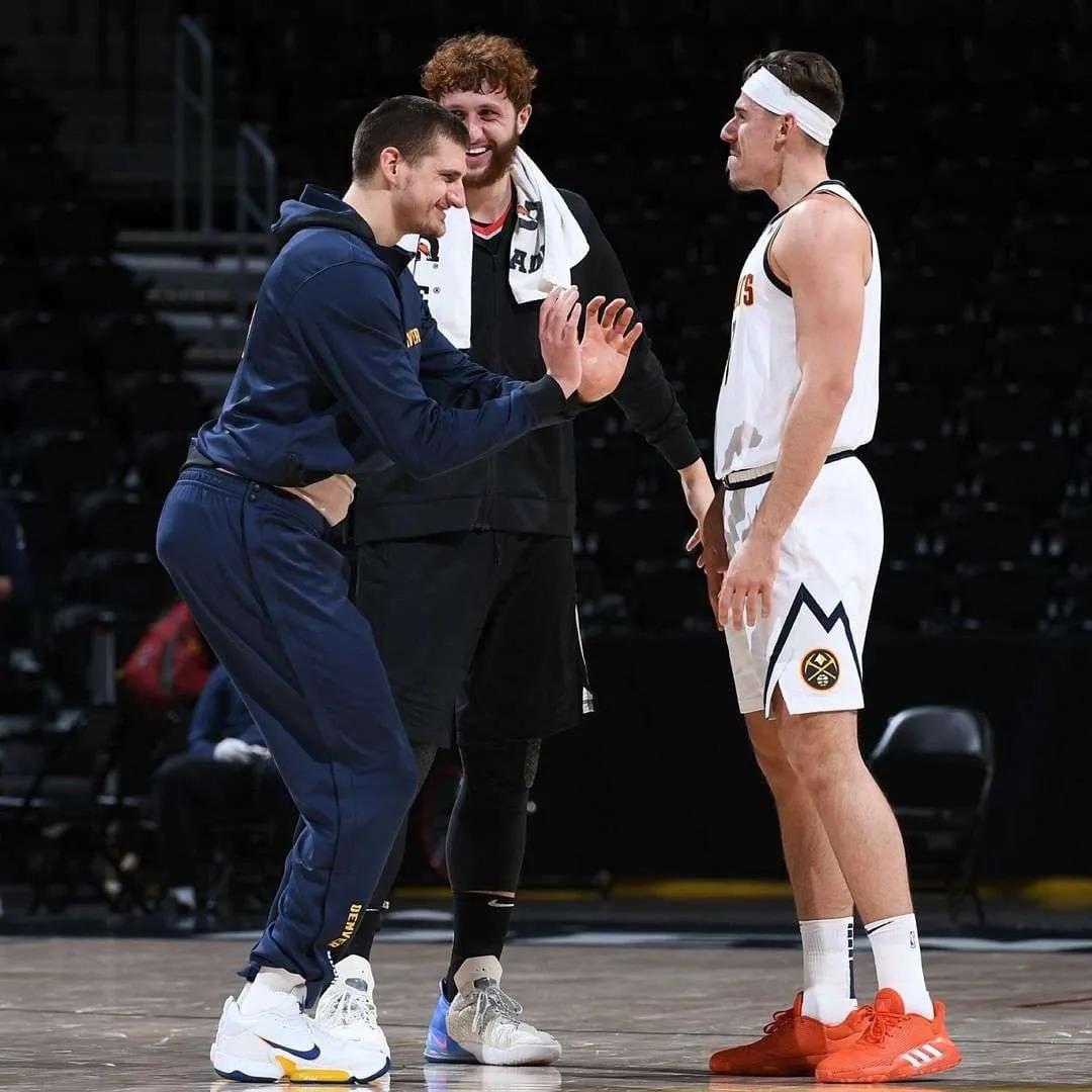 约基奇当选常规赛MVP，本赛季上脚独爱耐克团队鞋，能有签名鞋么