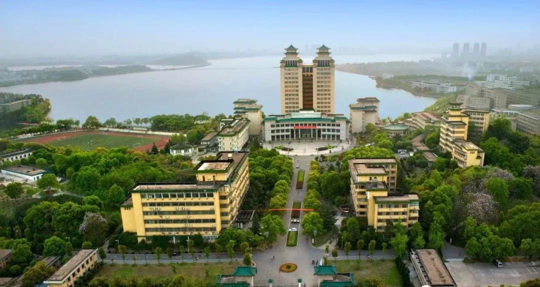国内两大榜单双重认证:湖北这所高校,实力稳坐民族类大学全国第2名!
