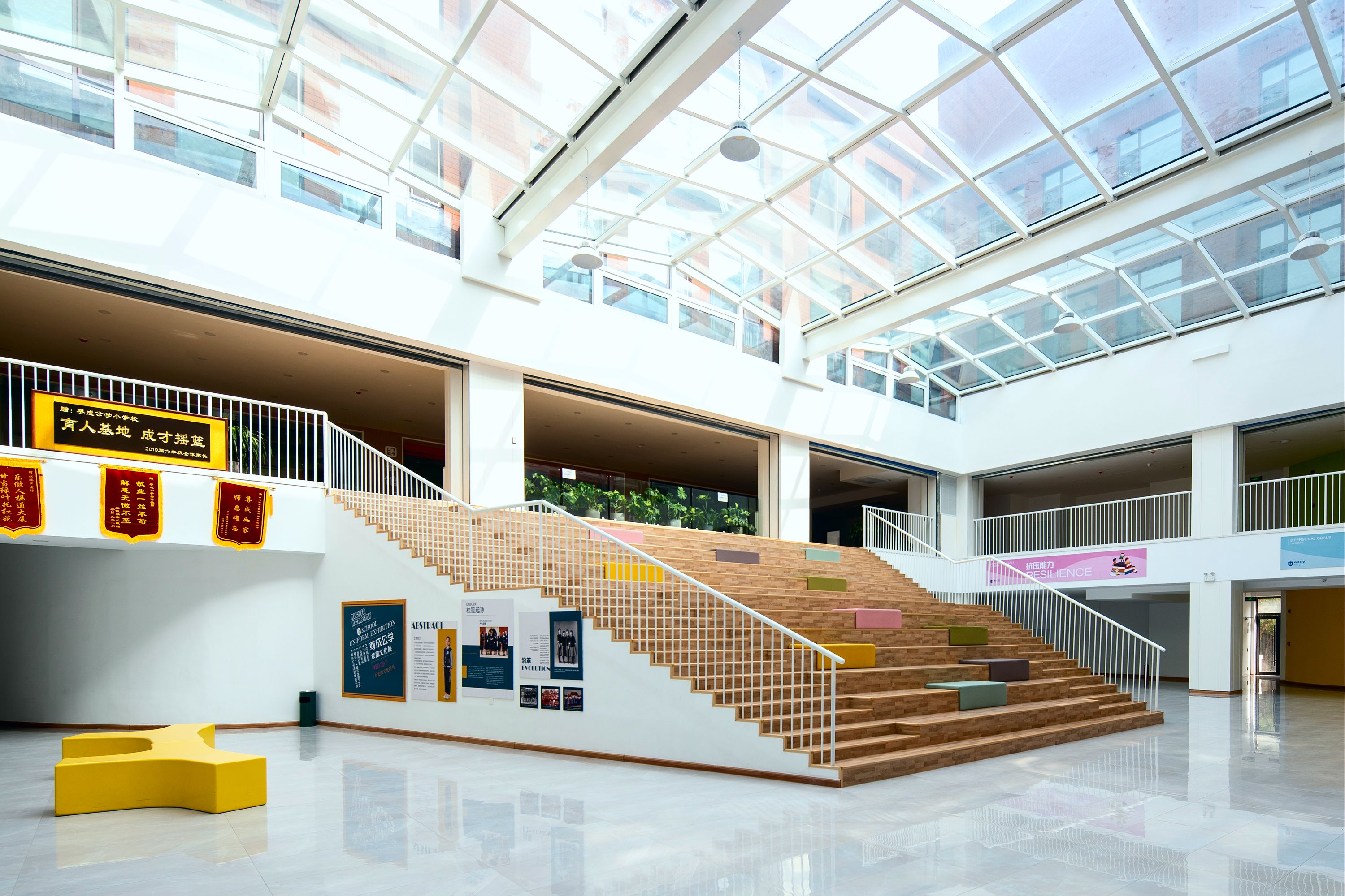 成人成才，尊成公学“多重滋养”的教育探索