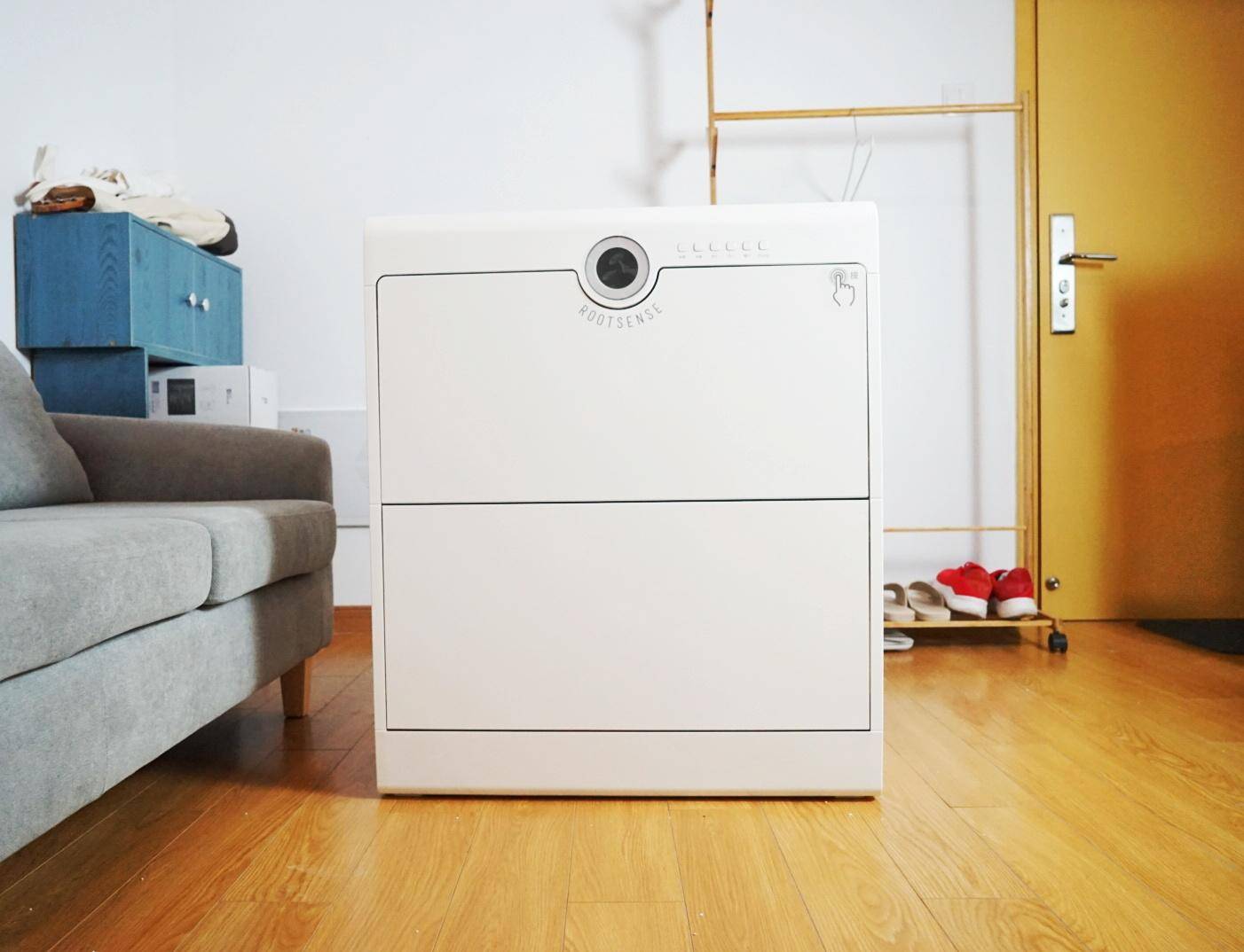 你家的鞋柜,华为的智能鞋柜