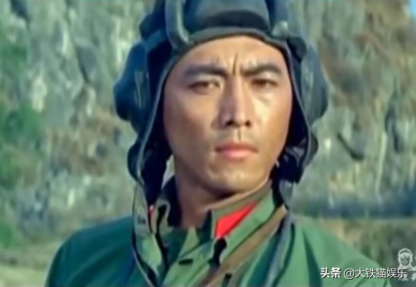 《扫黑风暴》10位大叔年轻旧照曝光，有人俊而不娘，有人长相老成