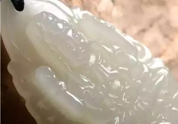 正宗俄料羊脂玉老坑,老坑羊脂玉和羊脂白玉区别