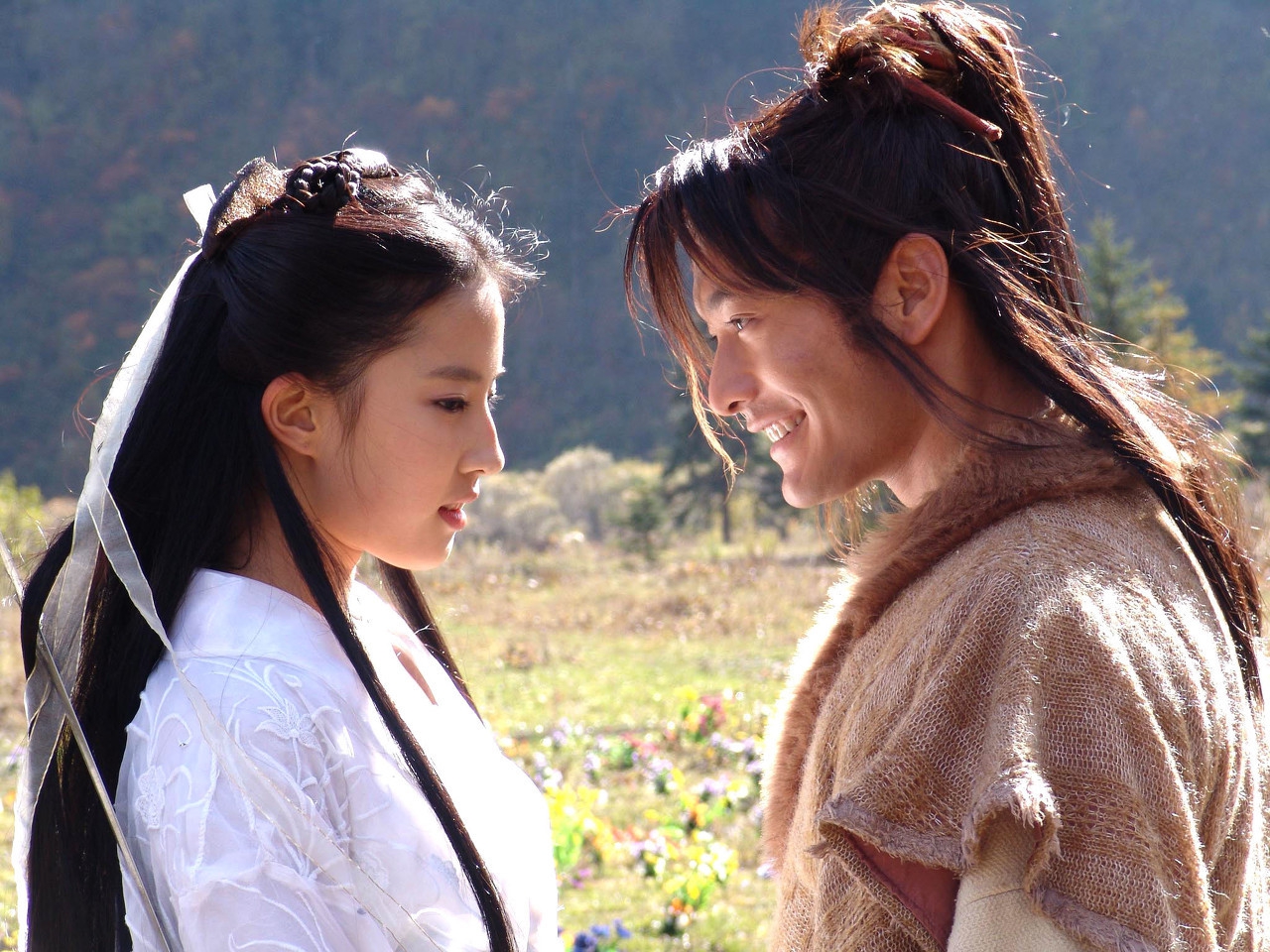 《神雕侠侣》七个不同版小龙女遭人玷污，李若彤版看完想砸了手机