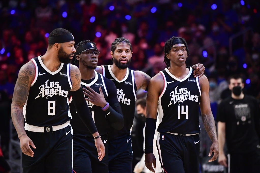 两年过去，颗粒无收！把詹姆斯树立为假想敌，你是否贪得无厌？