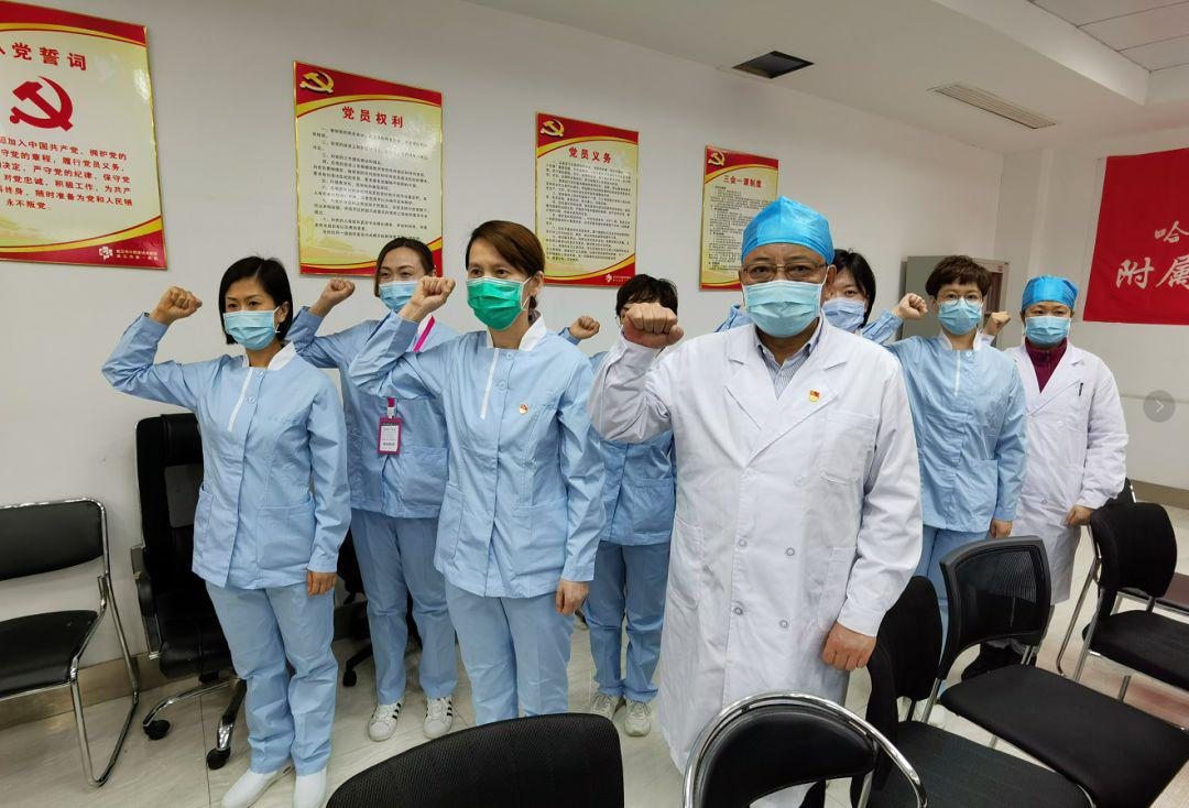 医大四院白衣战士,哈医大军人