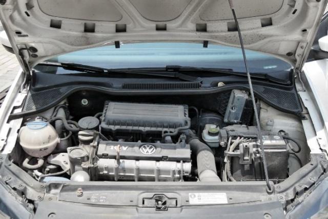 二手大众polo买1.4还是1.6,二手大众polo为什么是大众神车