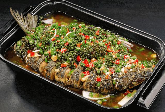 特色烤鱼一鱼两吃,一鱼两吃的烤鱼