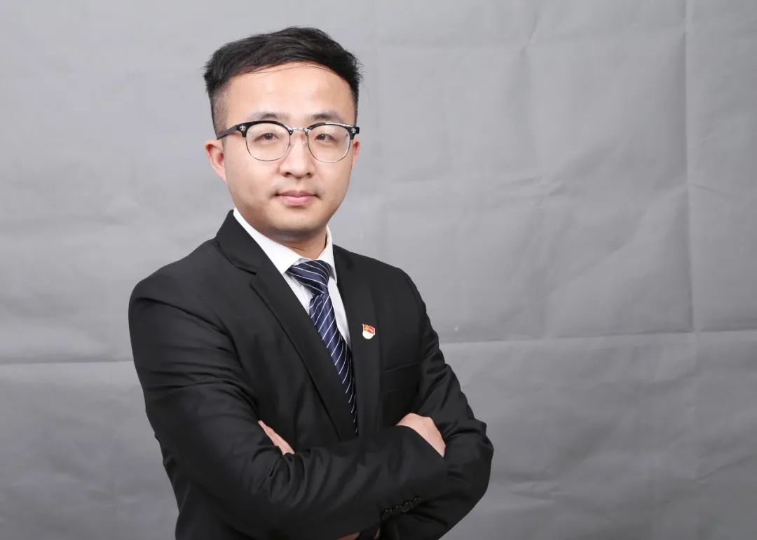 黄南翔,遵义四中黄南翔