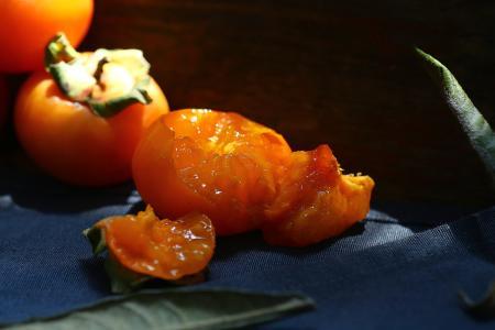 不管房子多大，都莫忘摆置一“柿子”，睿智者早安排了，事事称心