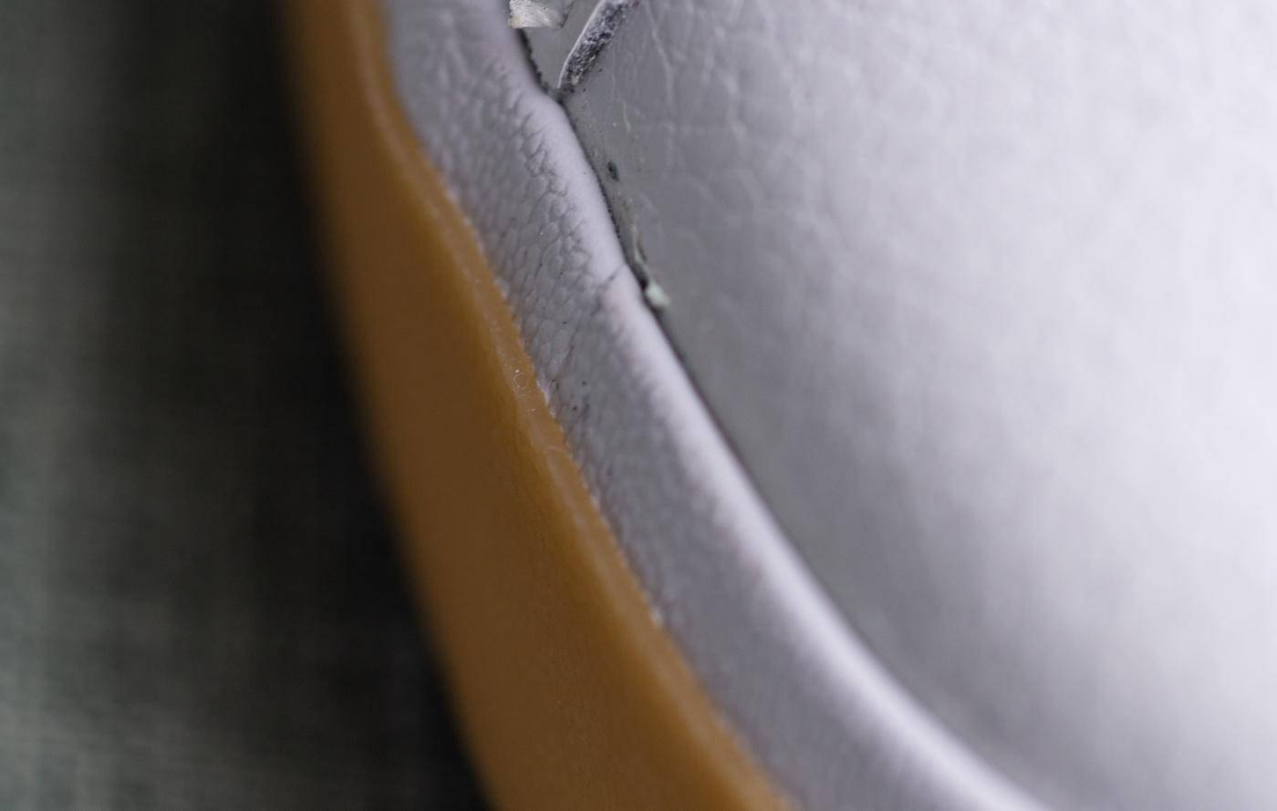 阿迪和耐克小白鞋哪个好,阿迪达斯和小白