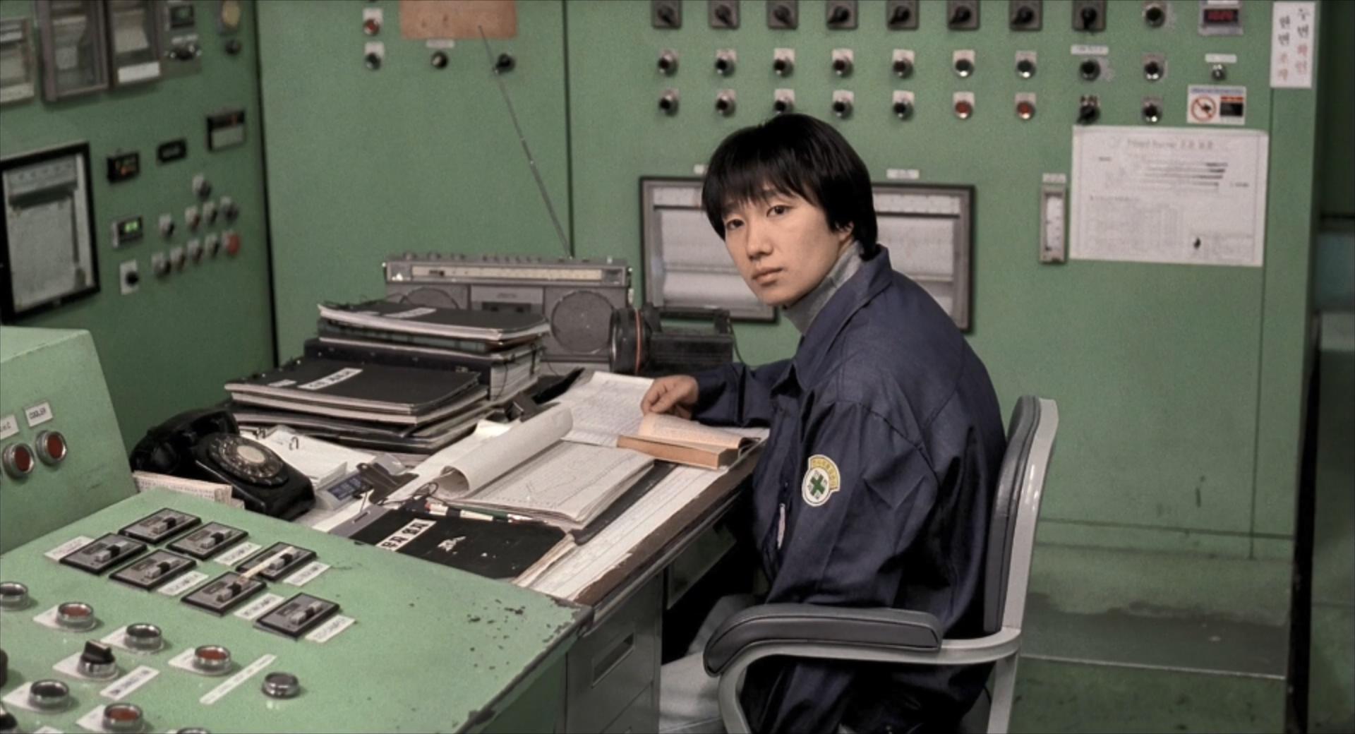 观影：5年里10名女子受害，仅1人幸存，良心警察被逼成*力暴**狂