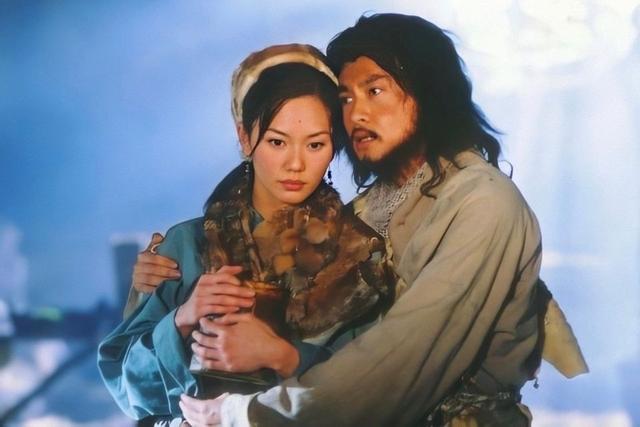 倚天剑和屠龙刀是谁所铸,倚天屠龙记屠龙刀与倚天剑合璧