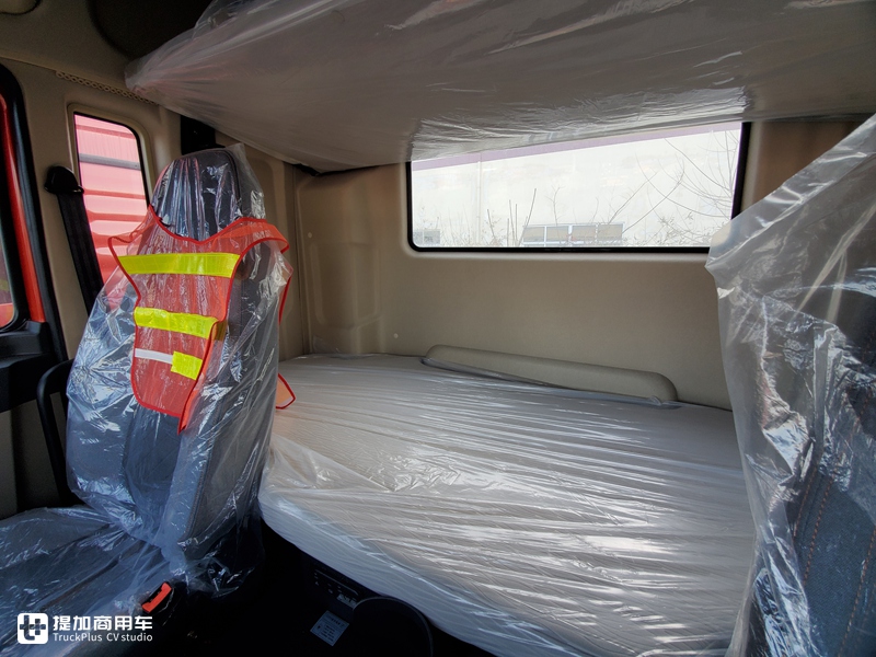 德龙新m3000老款改新款,德龙2019款新m3000