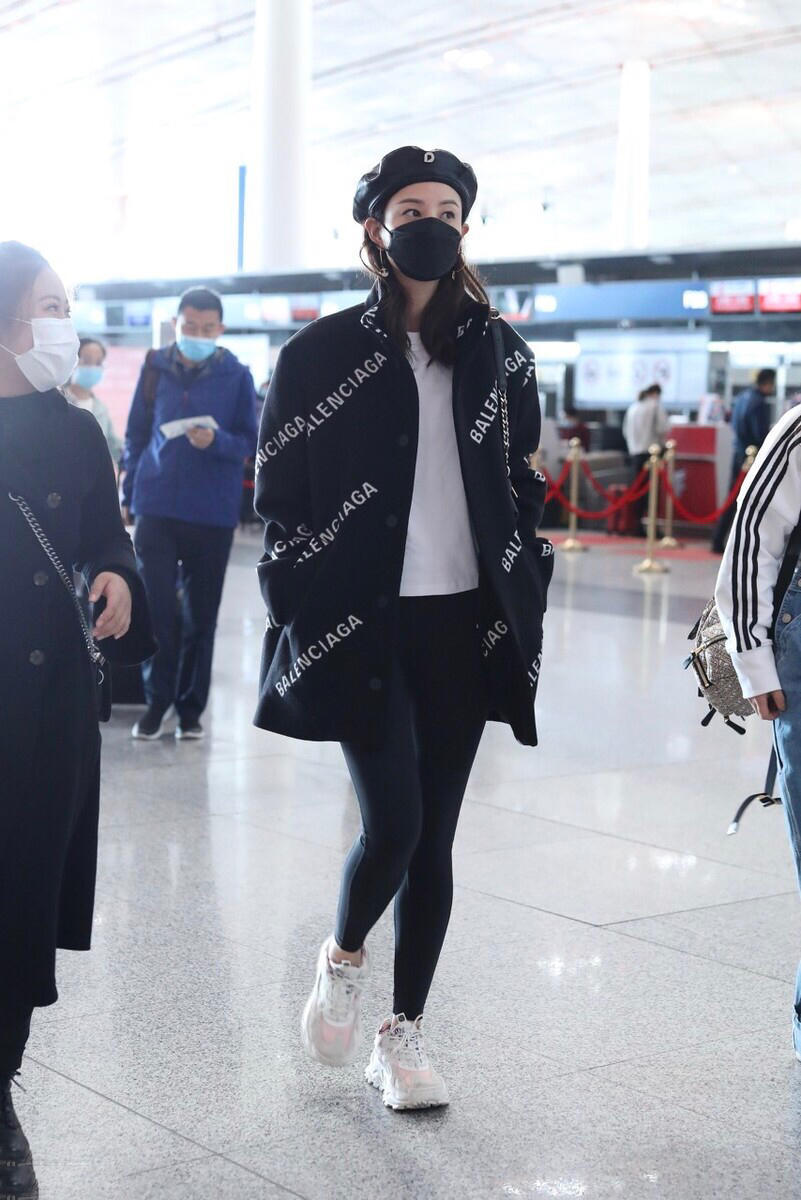 高个子适合鲨鱼裤老爹鞋穿搭吗,最搭配鲨鱼裤的老爹鞋