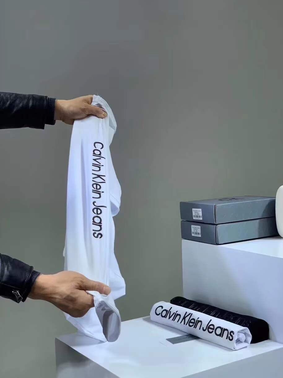 calvinkleinjeans背心印花,calvinkleinjeans是什么包