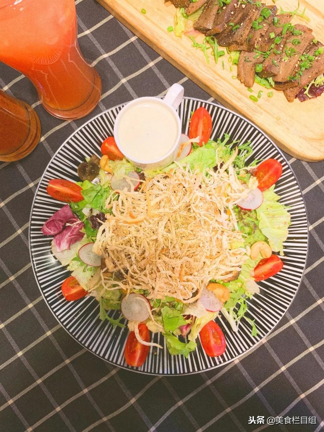 西康路上的龙虾plus！光路过就狂咽口水，可谓长春金字招牌！