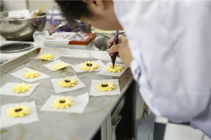 做西点创业难吗,想做一个西点师需要什么条件