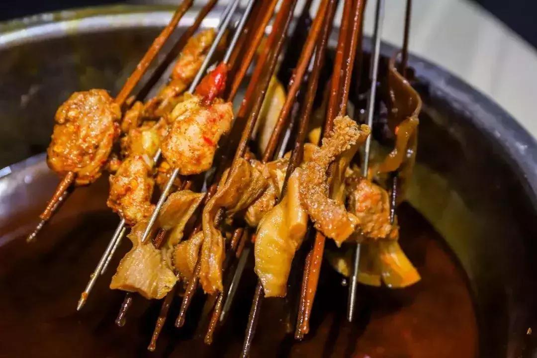 成都人小心！到这三个小区里吃“鬼饮食”？进去了就别想出来