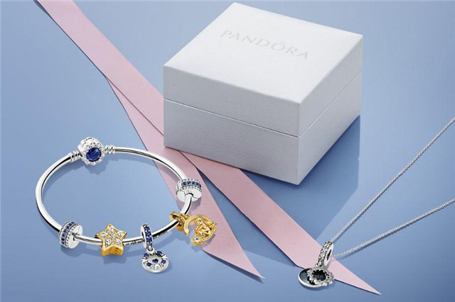 低档材质的流行饰品（潘多拉等）的价值何在，为什么能风靡一时