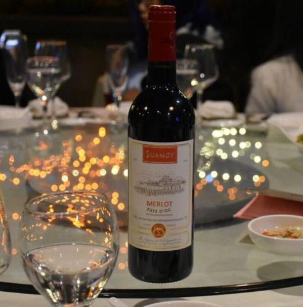 买红酒还需要买啥,真假红酒带几个字母的区别