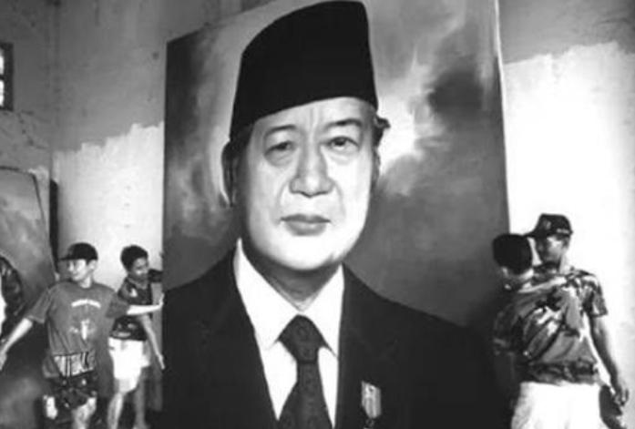 印尼杀了50万华人的原因,印尼杀了50万华人纪录片