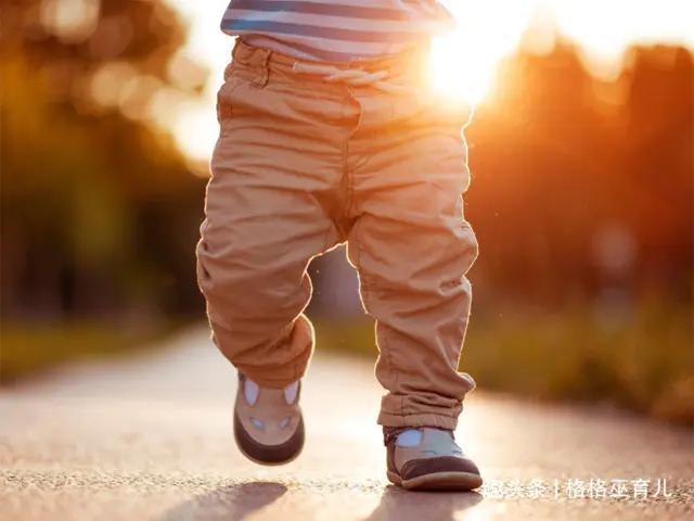 婴儿体纹不对称,婴儿皮纹不对称需要拍彩超吗