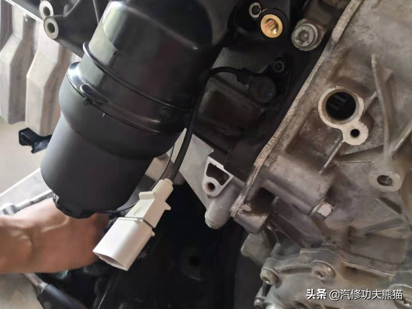 奥迪a6l烧机油1000公里烧多少正常,老a6l烧机油严重