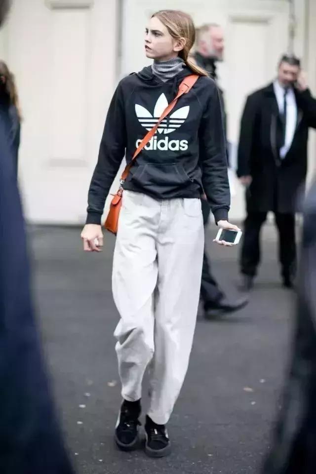 高领衫穿搭,高领打底衫和卫衣搭配