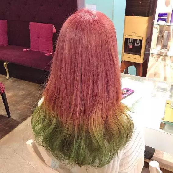 微潮色染发颜色推荐,恶魔紫色