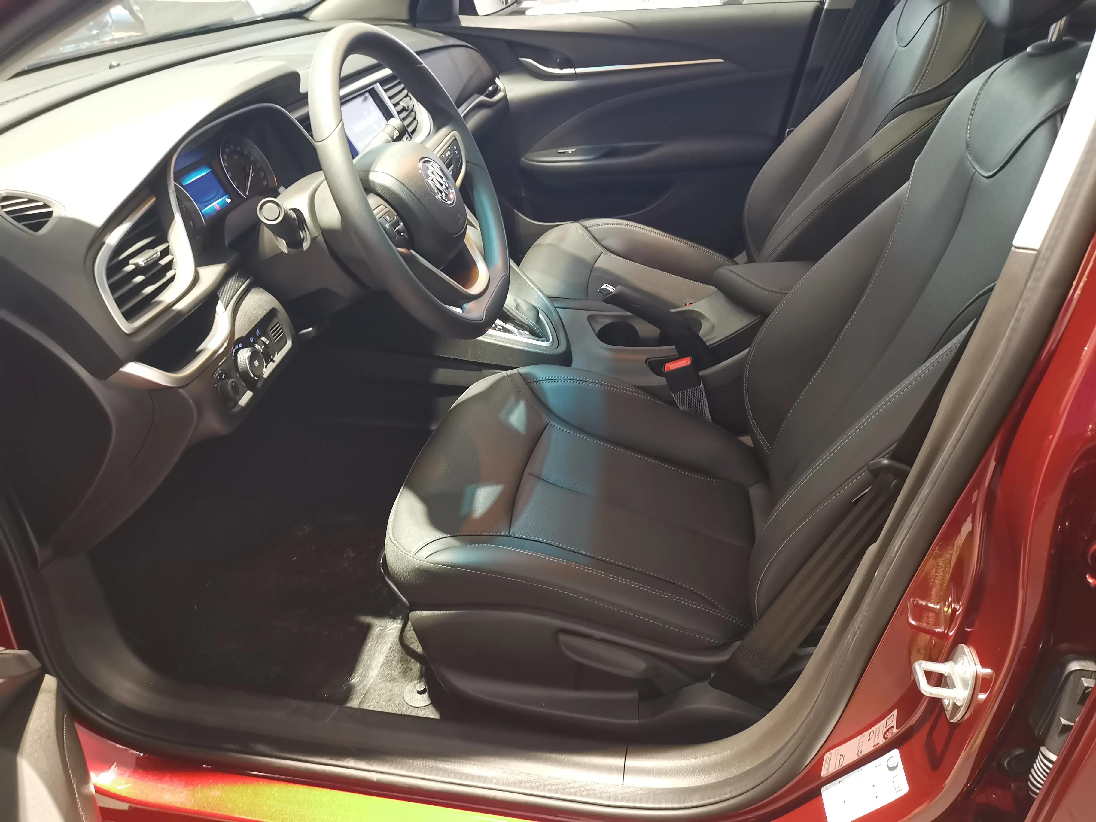 高颜值高性价比；10万合资家轿车首选—别克英朗