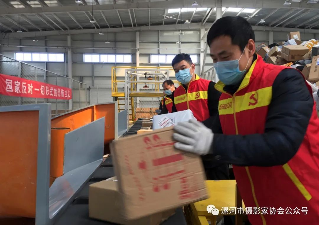 抗击新冠疫情专题展,抗击疫情专题展开展