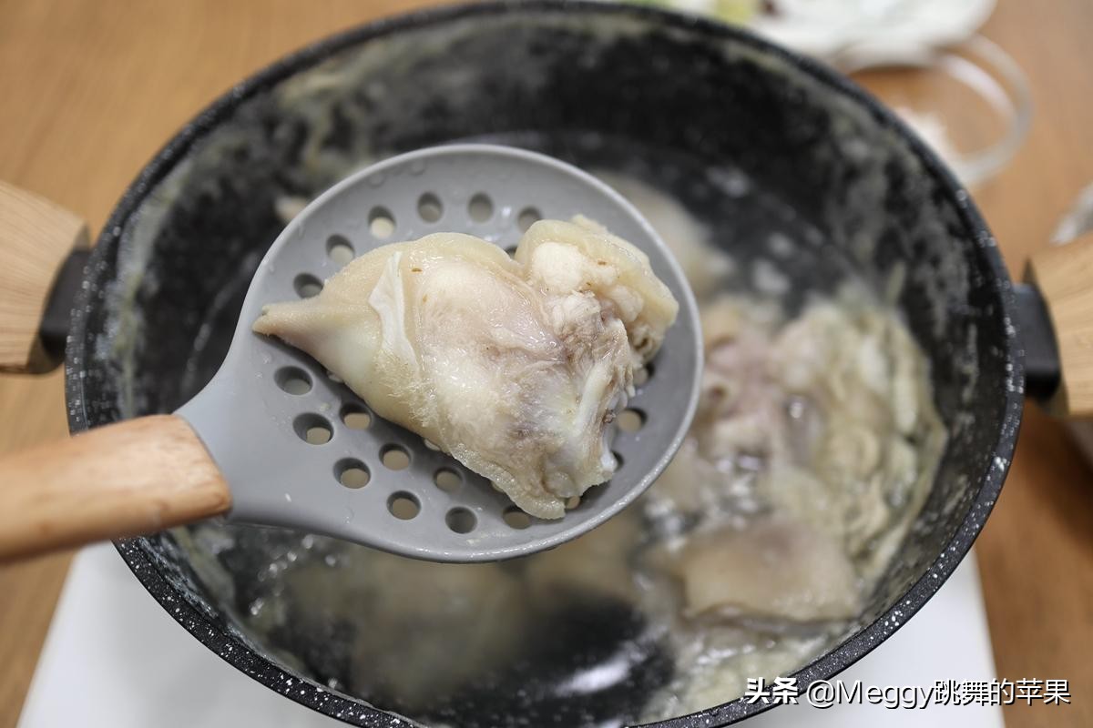 这菜1元一斤冬季正当季,冬天这道菜再贵也要吃补气又补脑