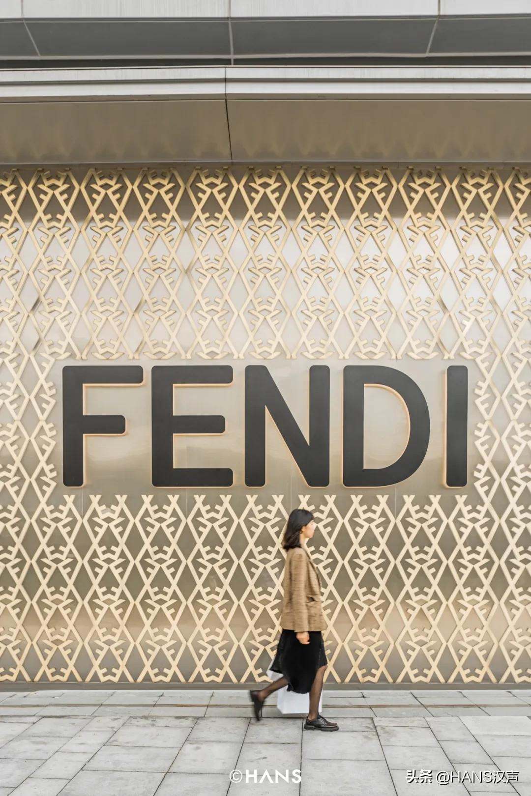 LV、DIOR、CELINE、LOEWE……武汉恒隆大牌全开，景甜都来逛