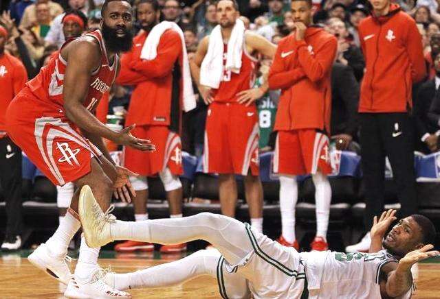 哈登十大恶意犯规集锦,哈登生涯假摔视频