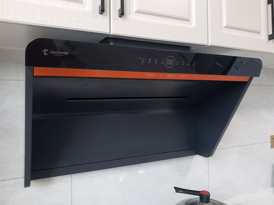 抽油烟机可以抽出屋内湿气吗,抽油烟机能过滤油烟吗