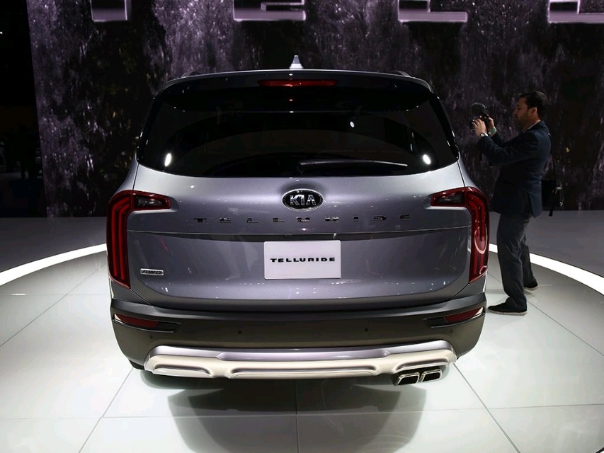 起亚四驱越野车有哪几款车型,起亚最新越野车七座