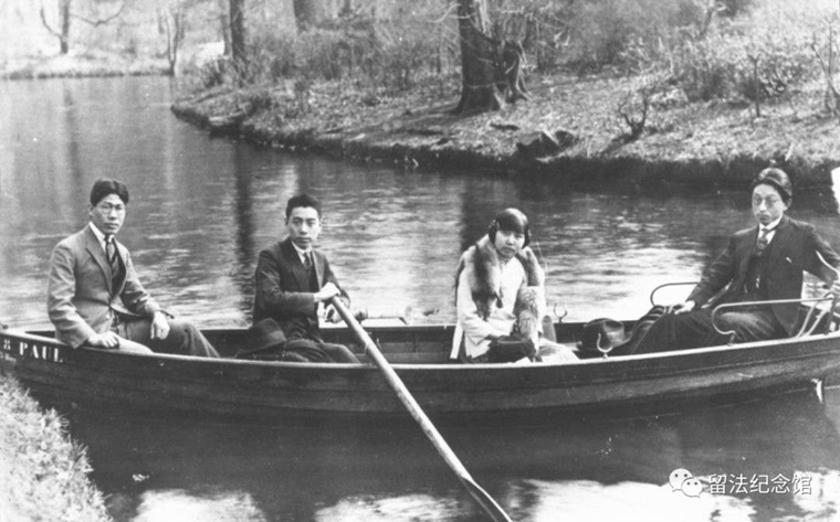 毕业季同学合影,14人一组毕业季照片